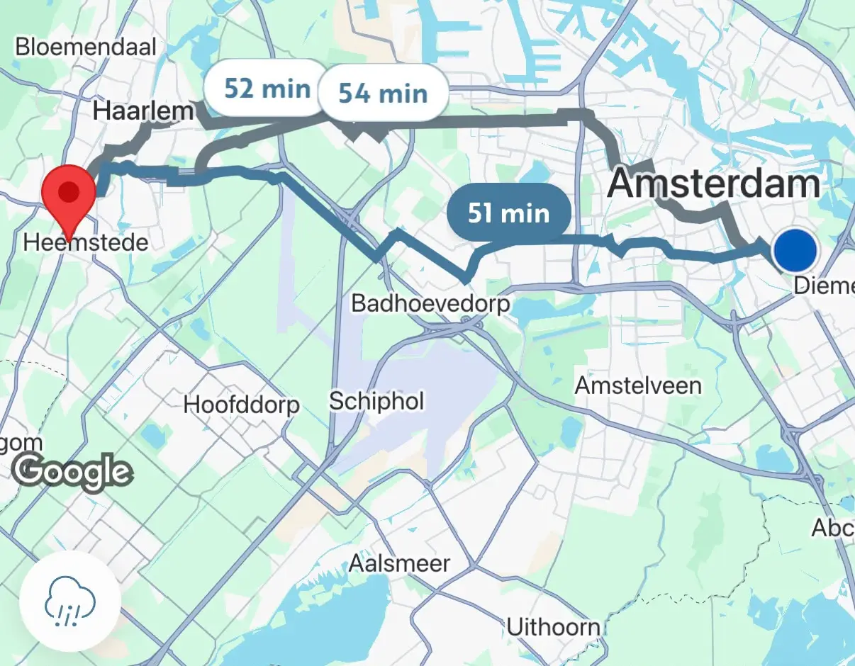 ScooterNav routeplanner met meerdere bromfietsroutes op het scherm