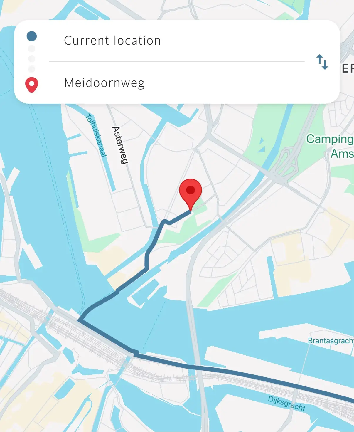 ScooterNav toont een bromfietsroute inclusief een pontverbinding over het water